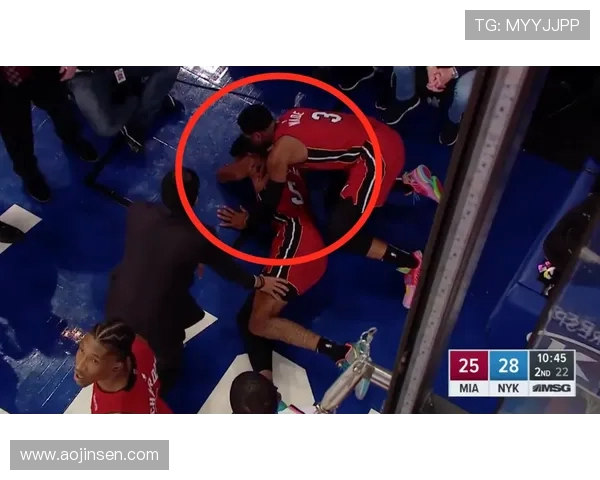 NBA球员崴脚瞬间集锦:意外伤病下的坚持与恢复之路