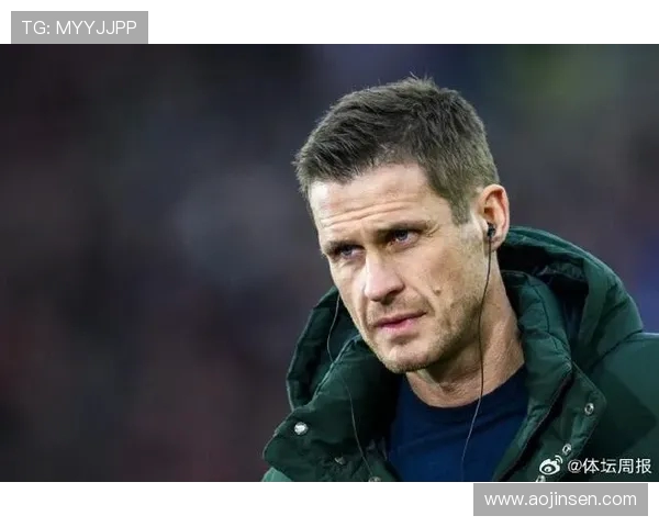 多特蒙德总监里肯表示将与受伤的詹谈续约事宜合同将在六月到期