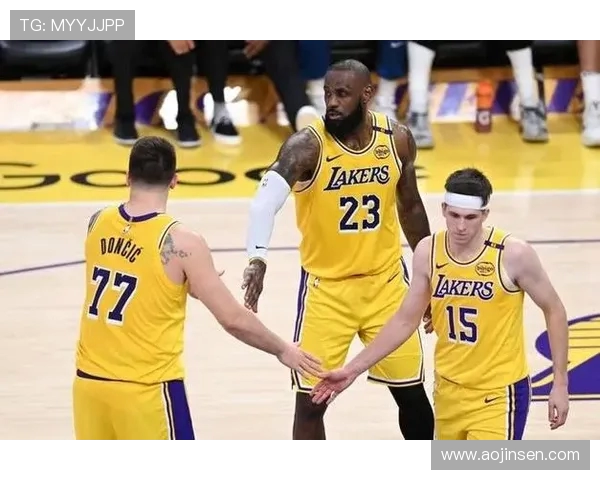 88直播NBA季后赛:东部豪强争夺总决赛门票,西部黑马突围成焦点